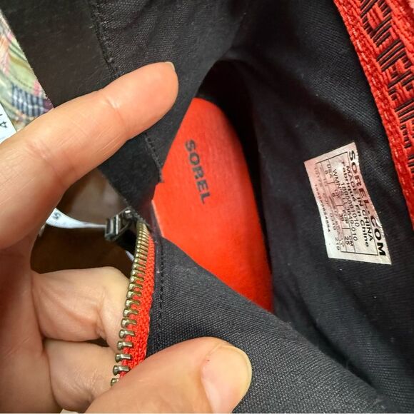 Sorel Phoenix Zip Waterproof Lug Sole Boot in Patent Black 8 - Picture 15 of 15